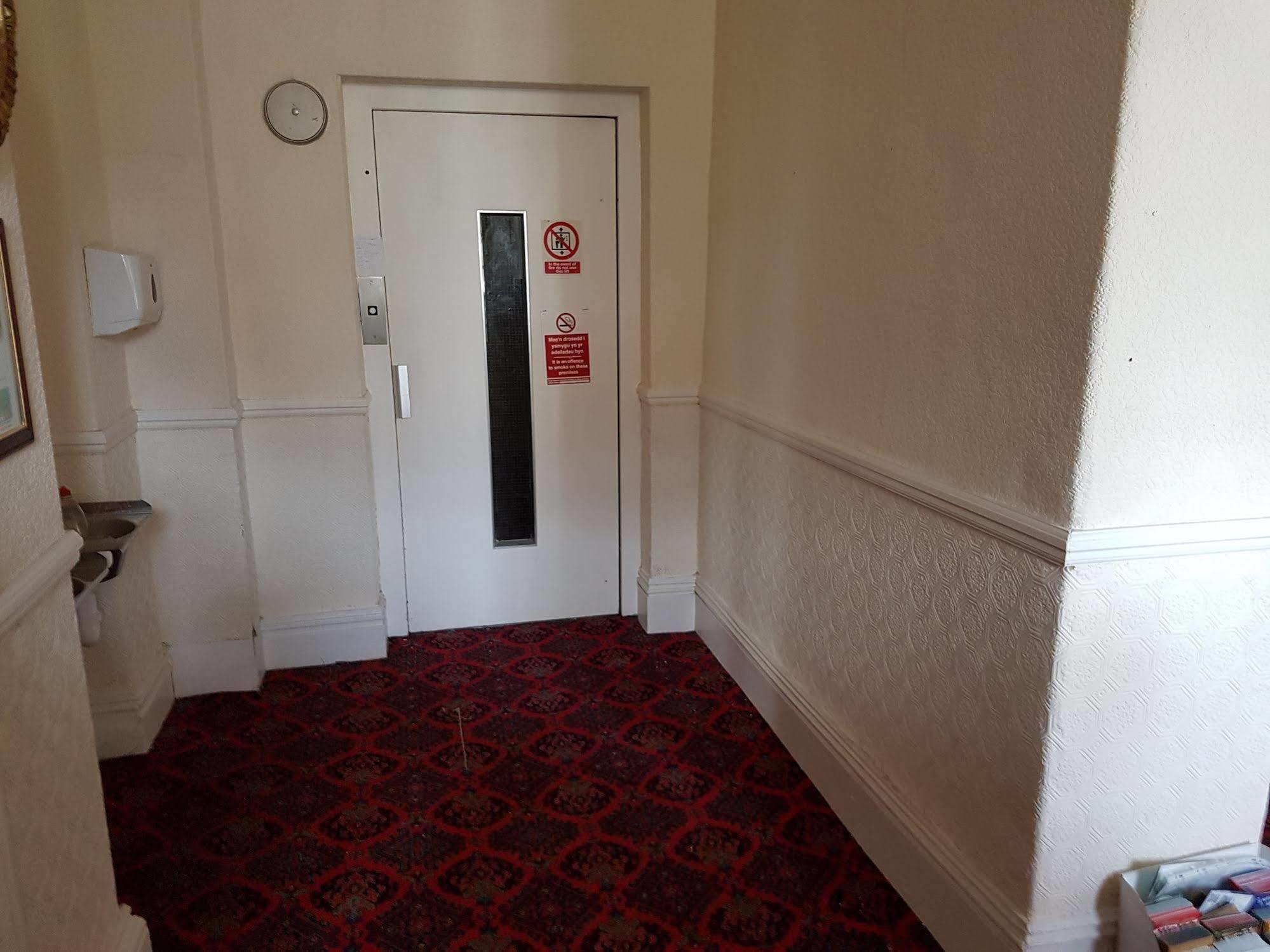 Grand Ash Hotel Llandudno Dış mekan fotoğraf