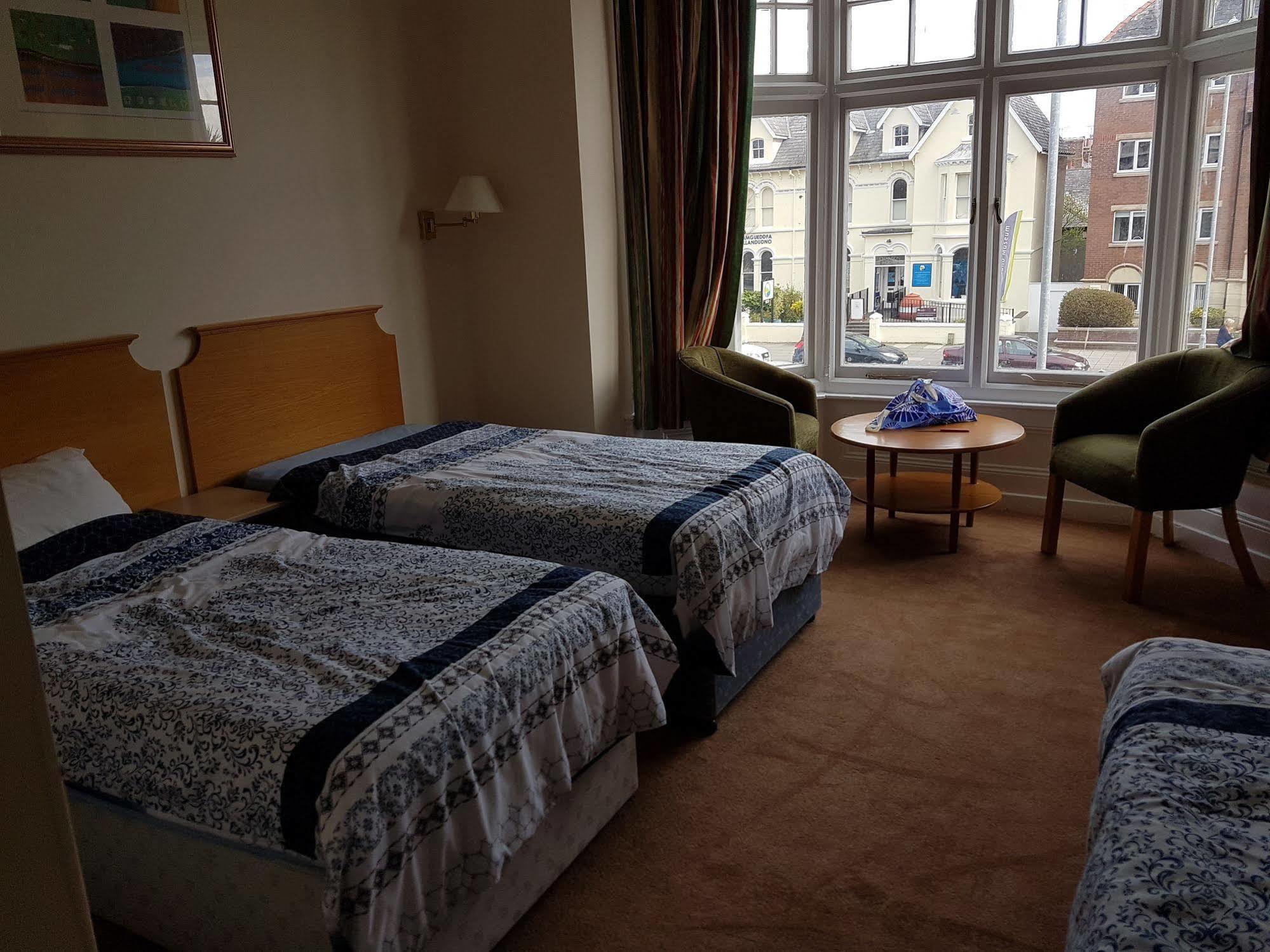 Grand Ash Hotel Llandudno Dış mekan fotoğraf