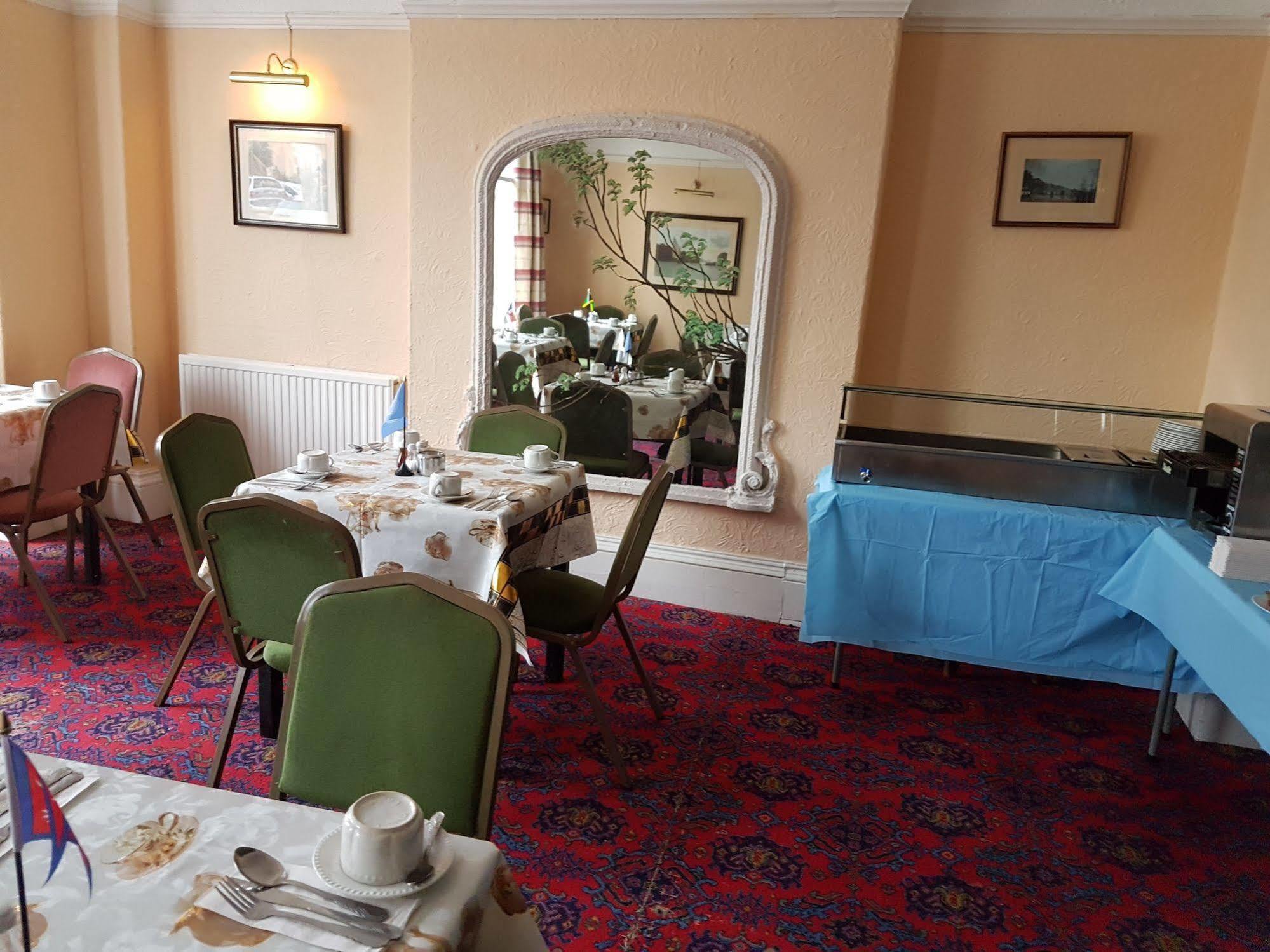 Grand Ash Hotel Llandudno Dış mekan fotoğraf